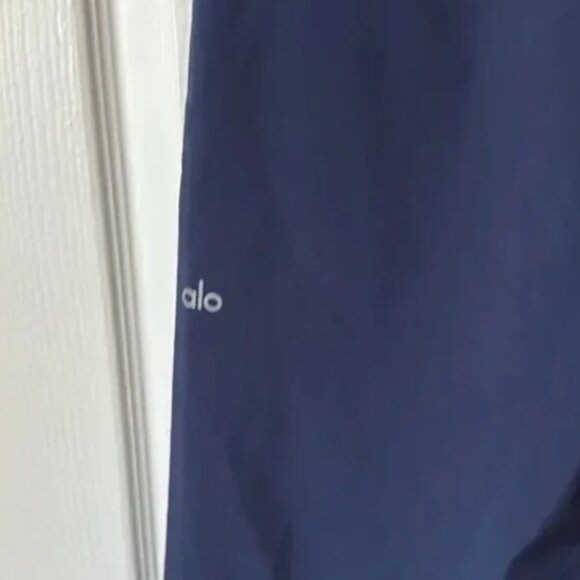 ALO Yoga Suit Up Trouser (NAVY) - Picture 4 of 6